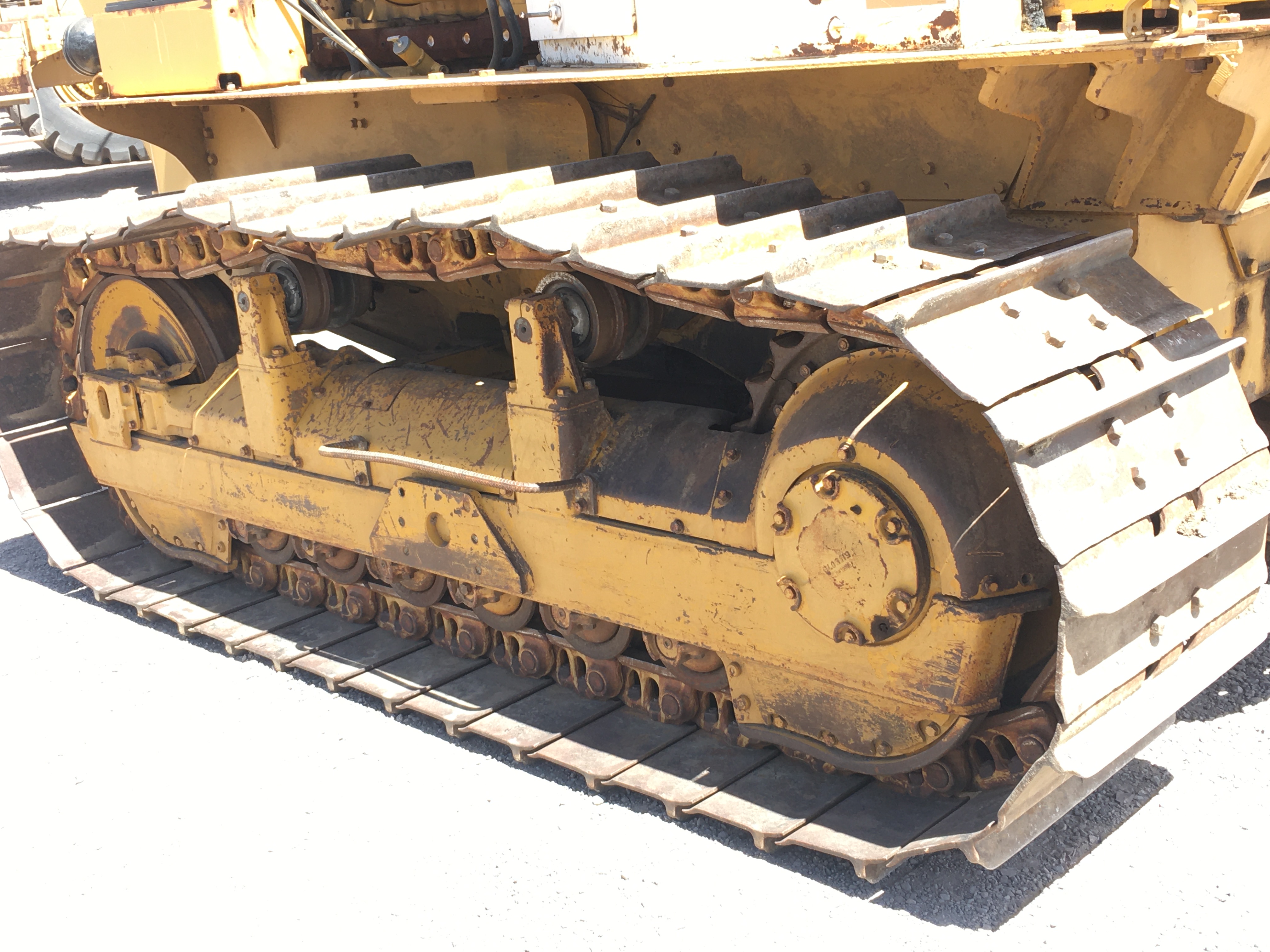 ./imagenes/INVOICE/2019/16680/TRACTOR CAT D6C (44).JPG